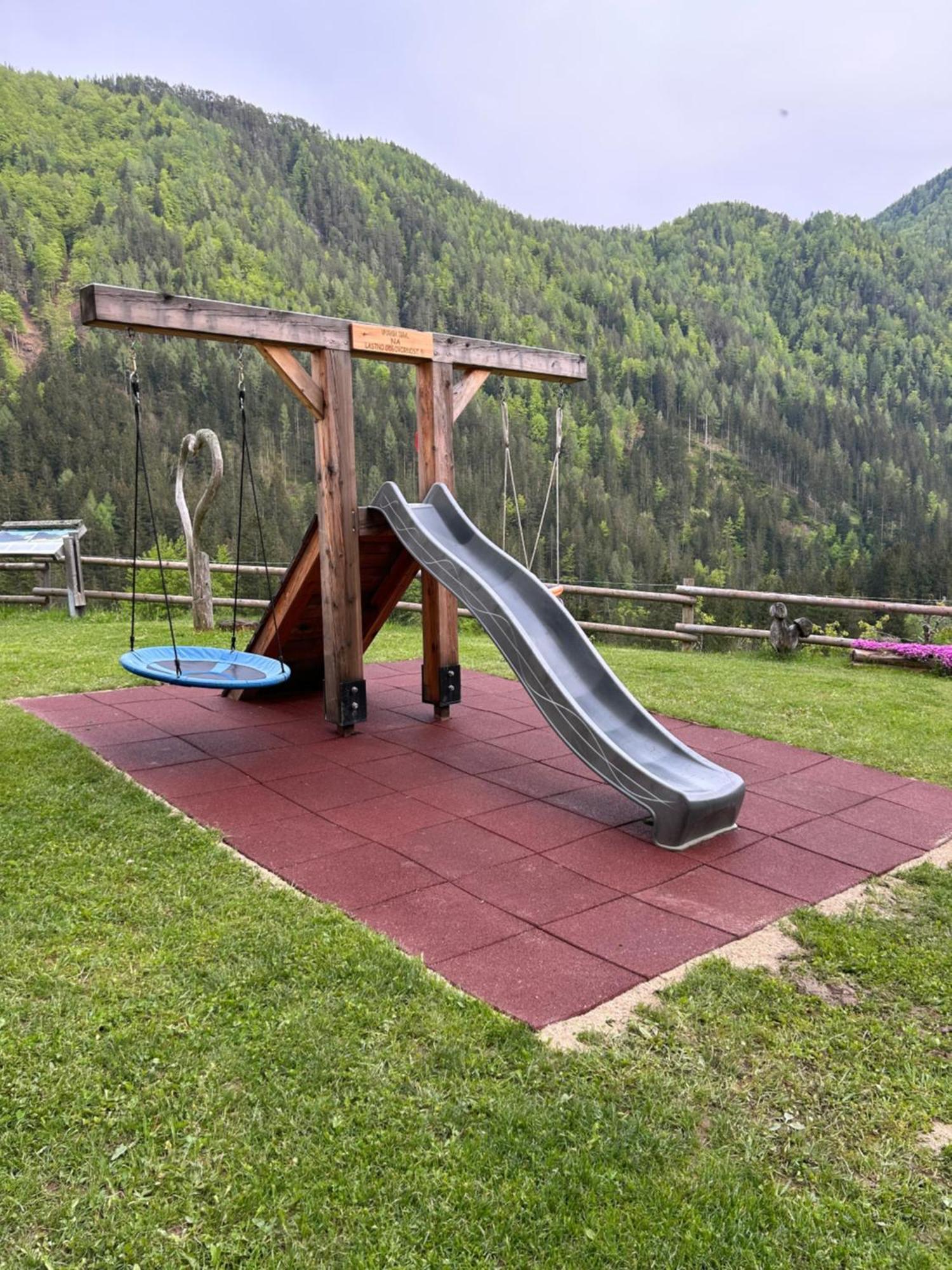 Apartamento Tourist Farm Gradisnik Solčava Exterior foto