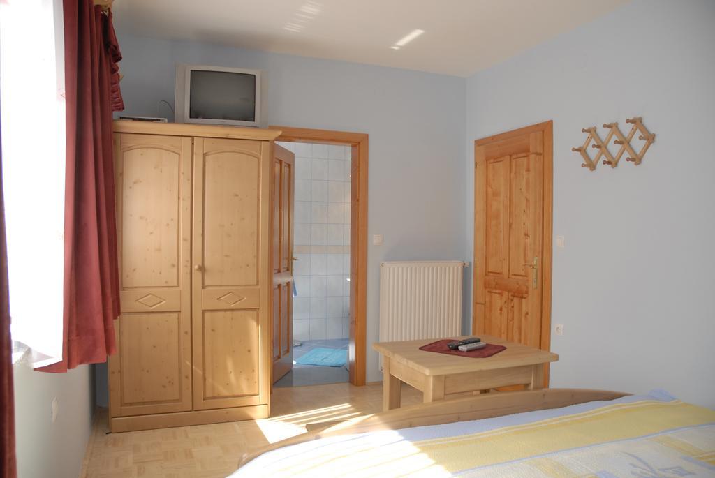Apartamento Tourist Farm Gradisnik Solčava Exterior foto